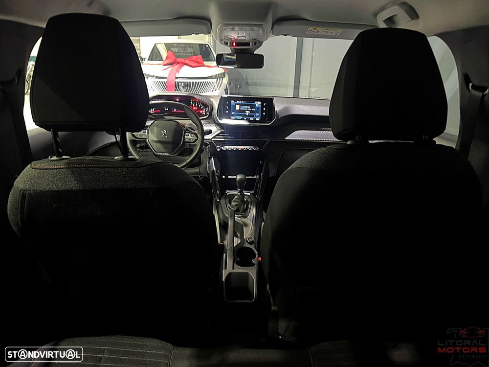 Peugeot 208 1.2 PureTech SE Style - 36