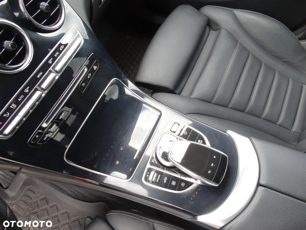 Mercedes-Benz GLC - 25