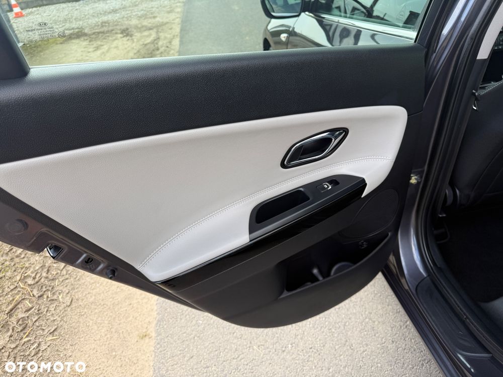 Kia Ceed 1.6 CRDi 136 ISG Dream Team Edition - 7