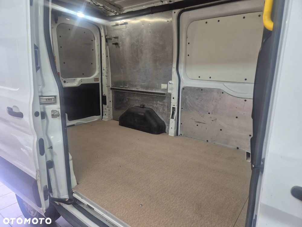 Ford TRANSIT - 12