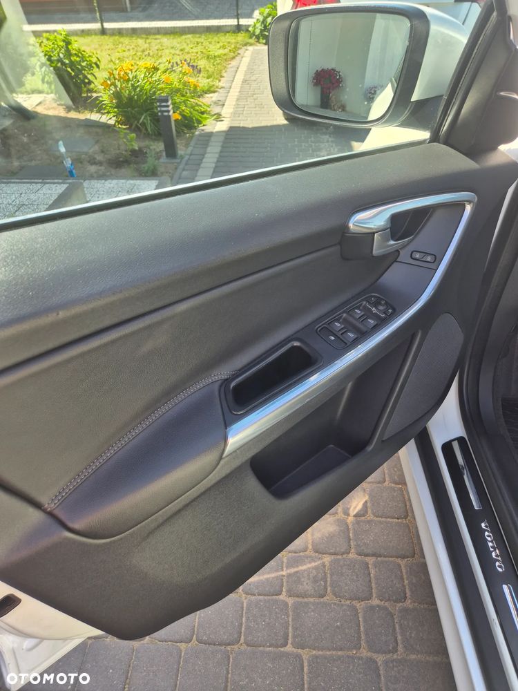 Volvo XC 60 D4 Drive-E Summum - 12