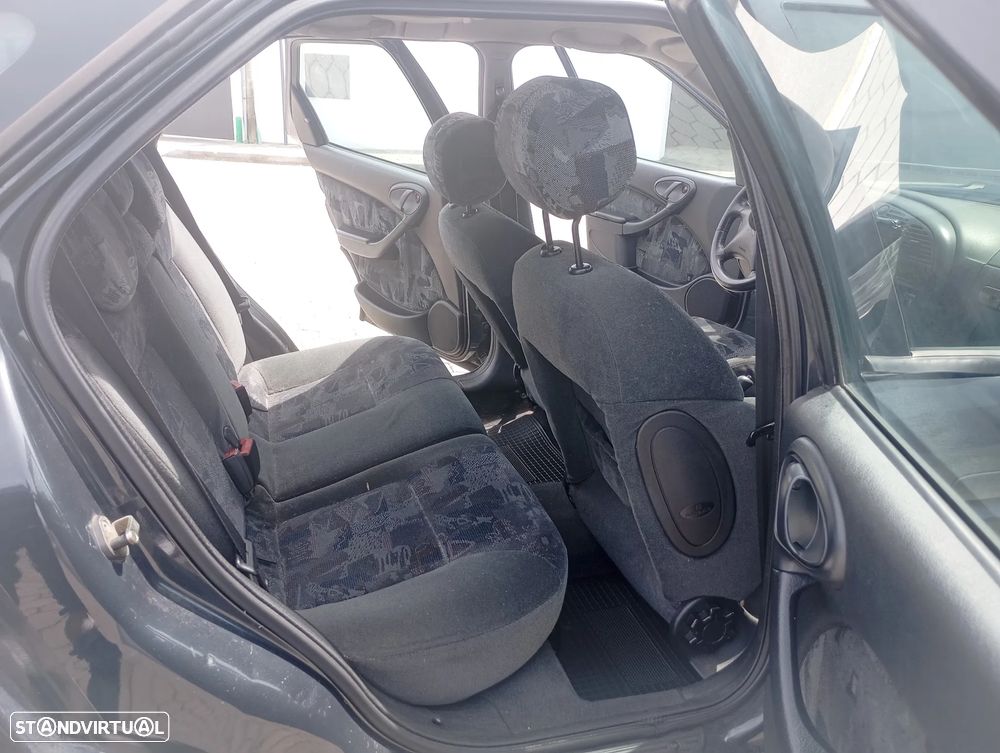 Citroën Xsara 1.4i Exclusive - 2