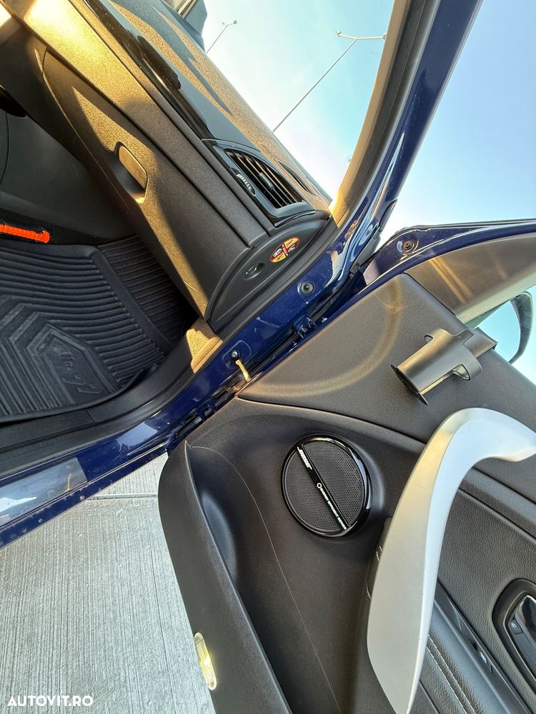 Renault Megane ENERGY dCi 110 Start & Stop Bose Edition - 14