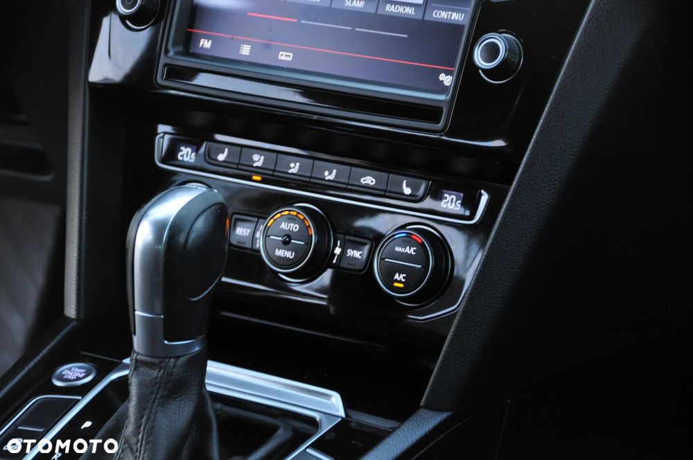 Volkswagen Passat Variant - 33