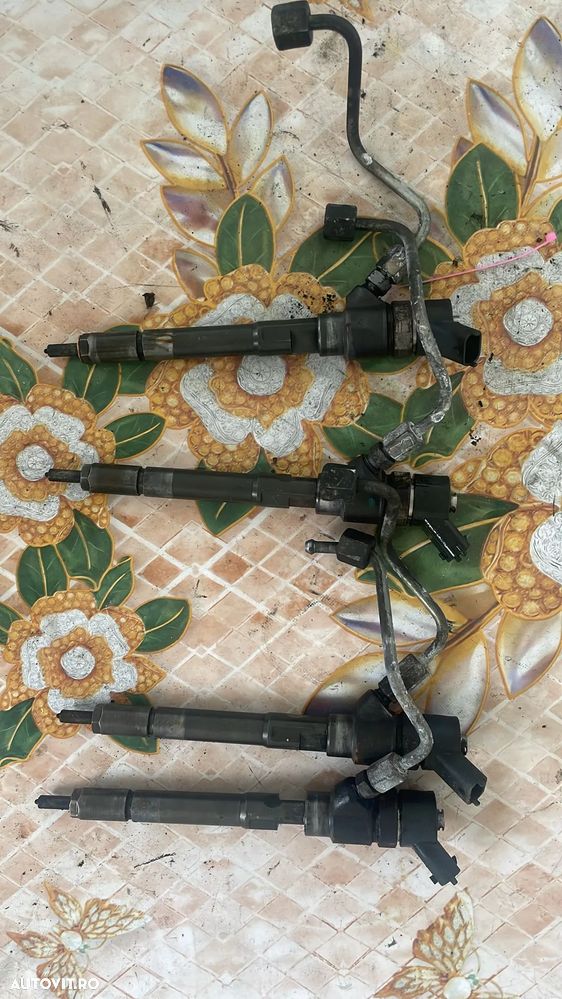 Injectoare Hyundai Santa Fe 2 2.2 d 0445110254 3380027800