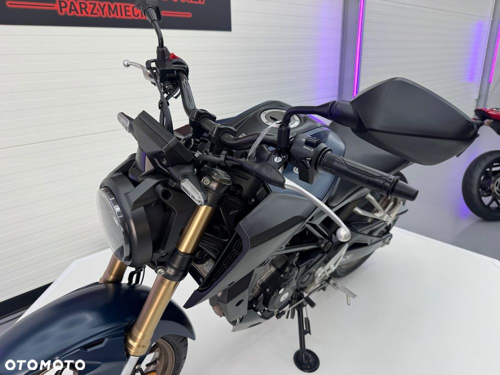 Honda CB - 33