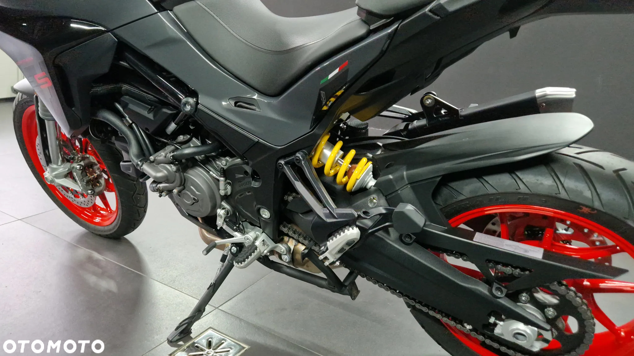 Ducati Multistrada - 11
