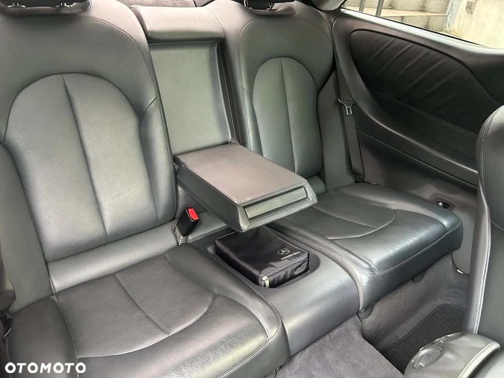 Mercedes-Benz CLK - 7