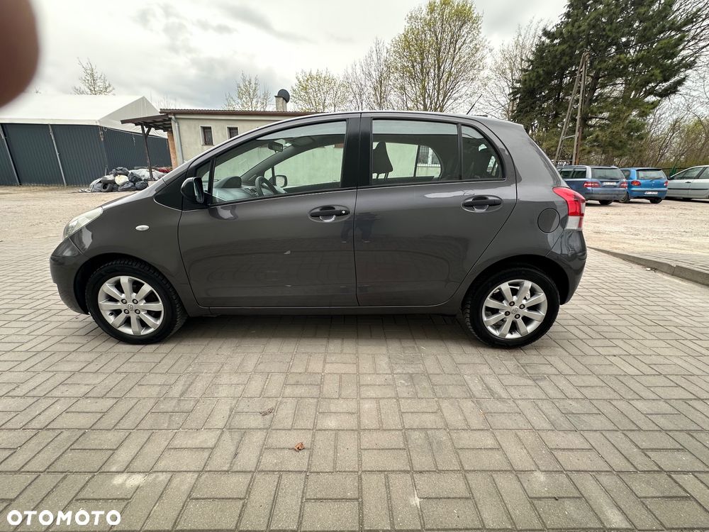 Toyota Yaris 1.4 D-4D - 8