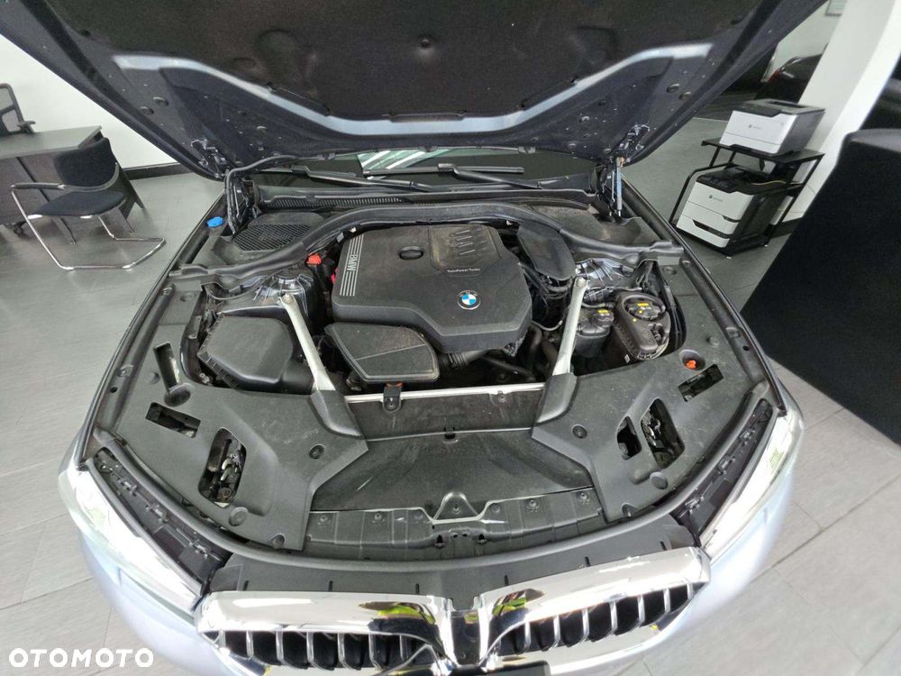 BMW Seria 5 530i M Sport Edition - 21