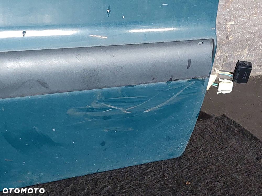 DRZWI KOMPLETNE PRAWY PRZÓD SKODA FELICIA I LIFT 5550 - 4