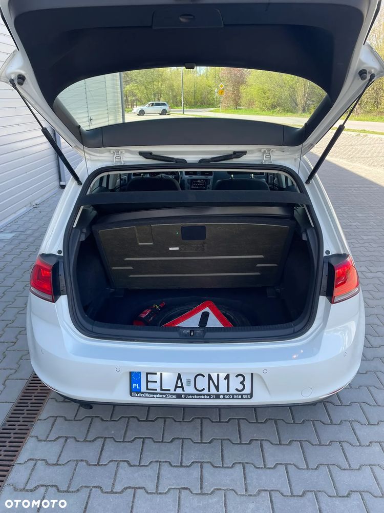 Volkswagen Golf 1.6 TDI BlueMotion Technology Trendline - 12