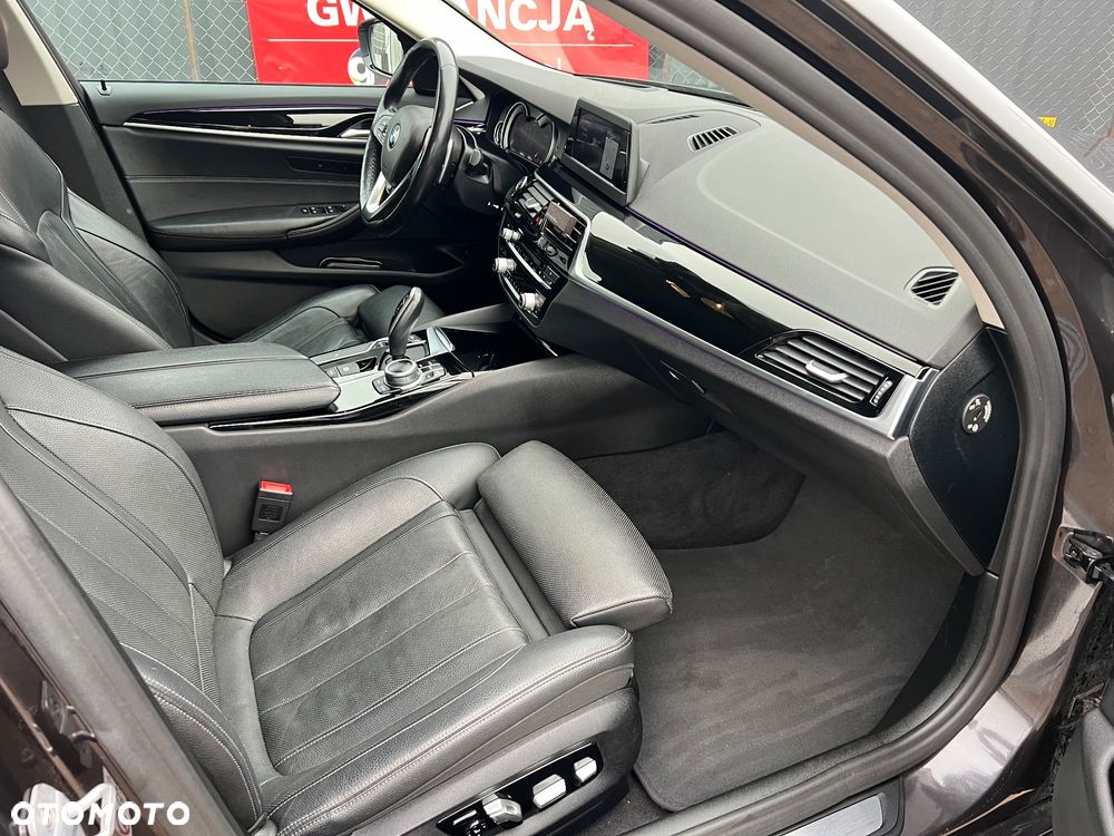 BMW Seria 5 520d Luxury Line sport - 7