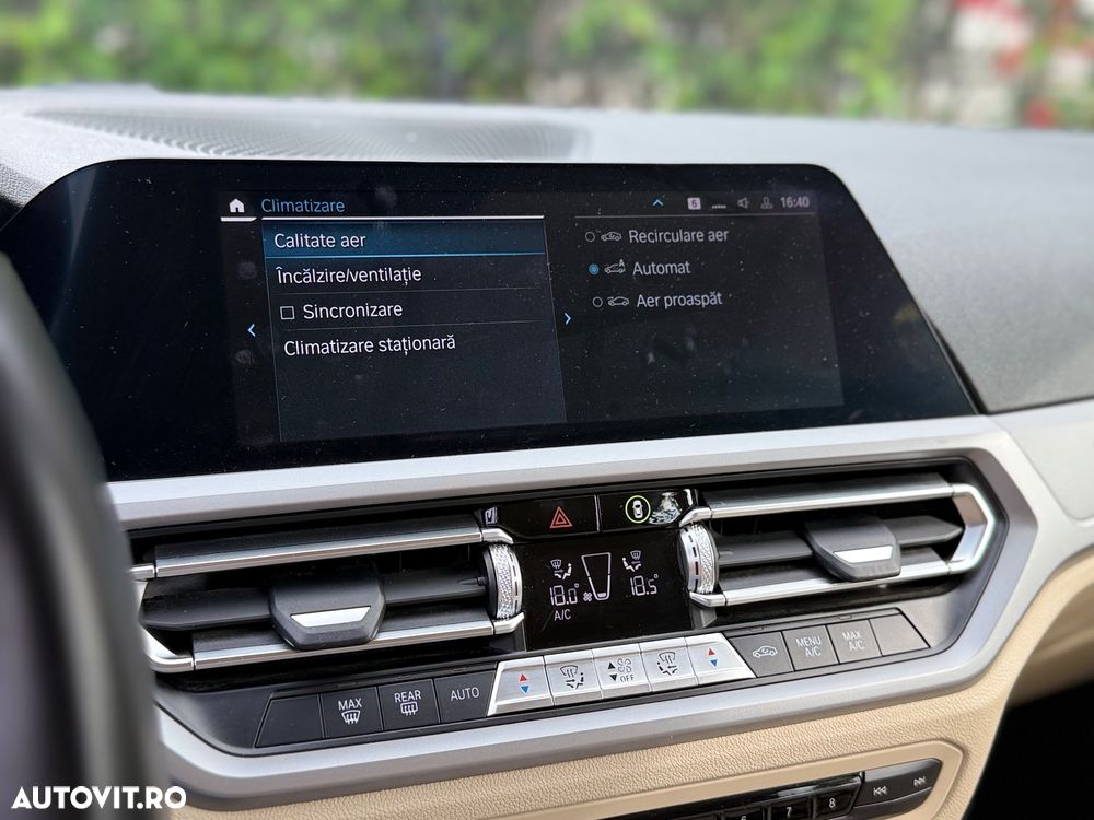 BMW Seria 3 330e Aut. - 35