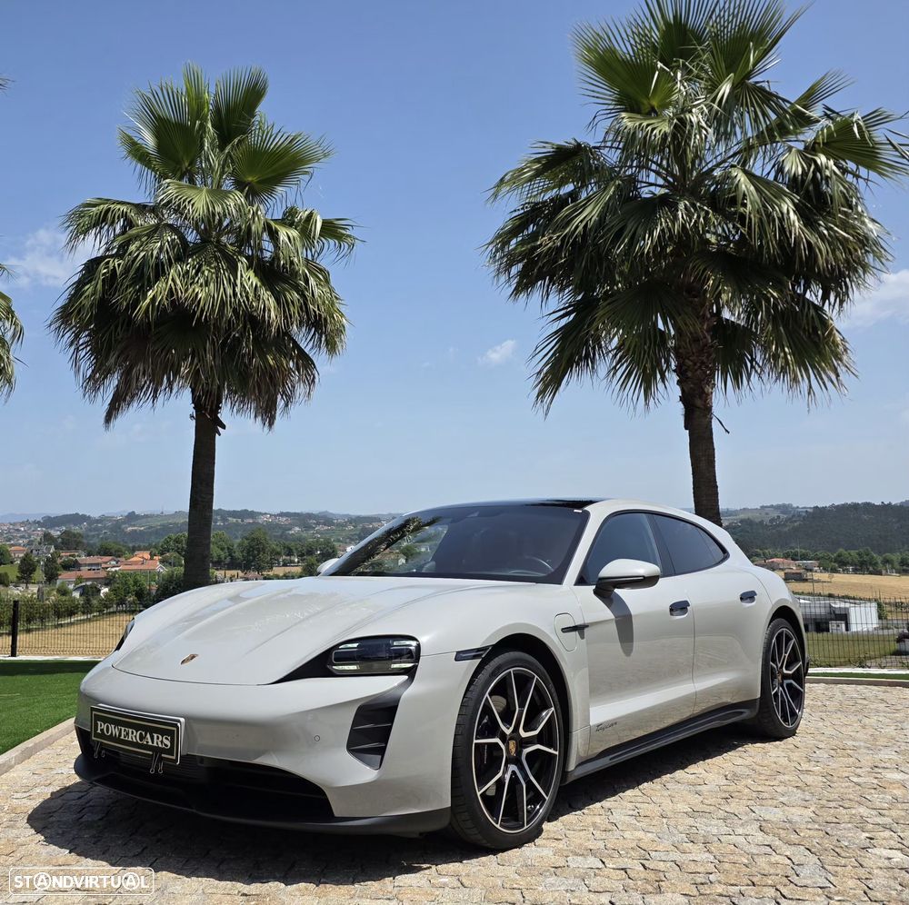 Porsche Taycan Sport Turismo - 3