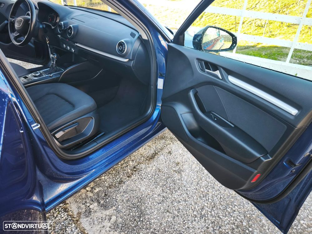 Audi A3 Sportback 1.6 TDI Attraction S-Tronic - 10