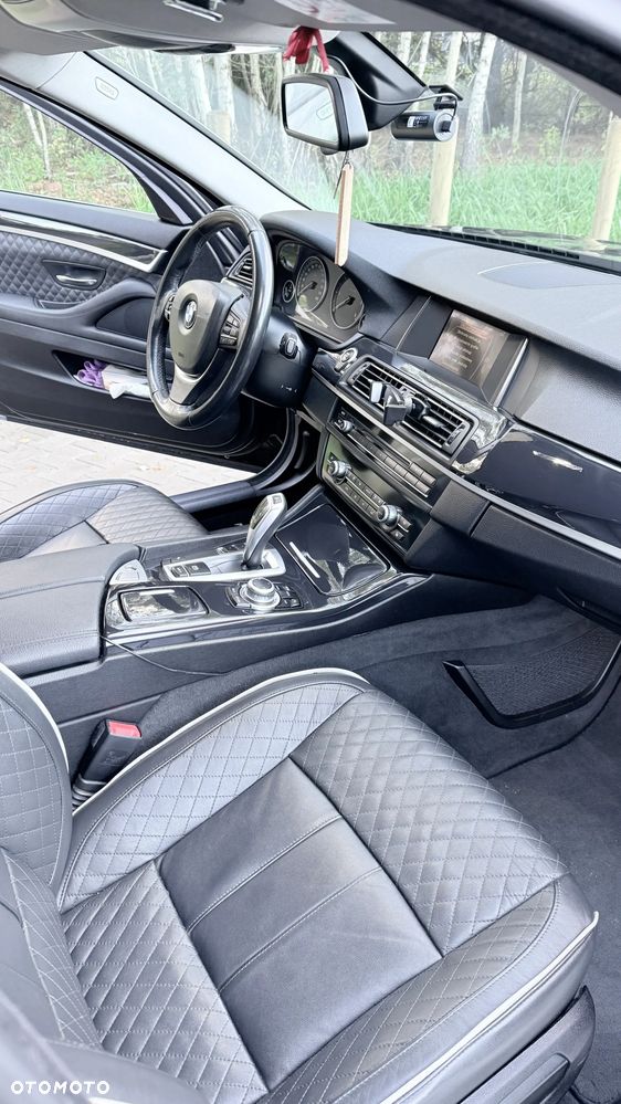 BMW Seria 5 518d Luxury Line - 13