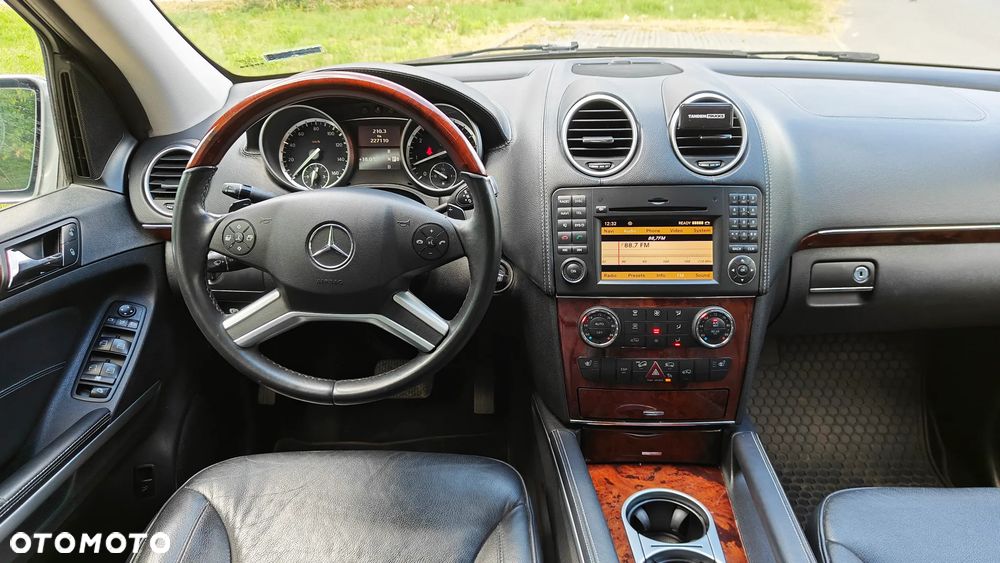 Mercedes-Benz GL 450 - 6