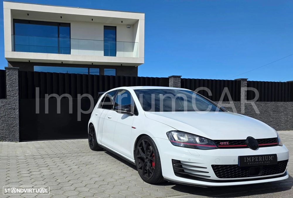VW Golf GTI Performance BlueMotion DSG - 2
