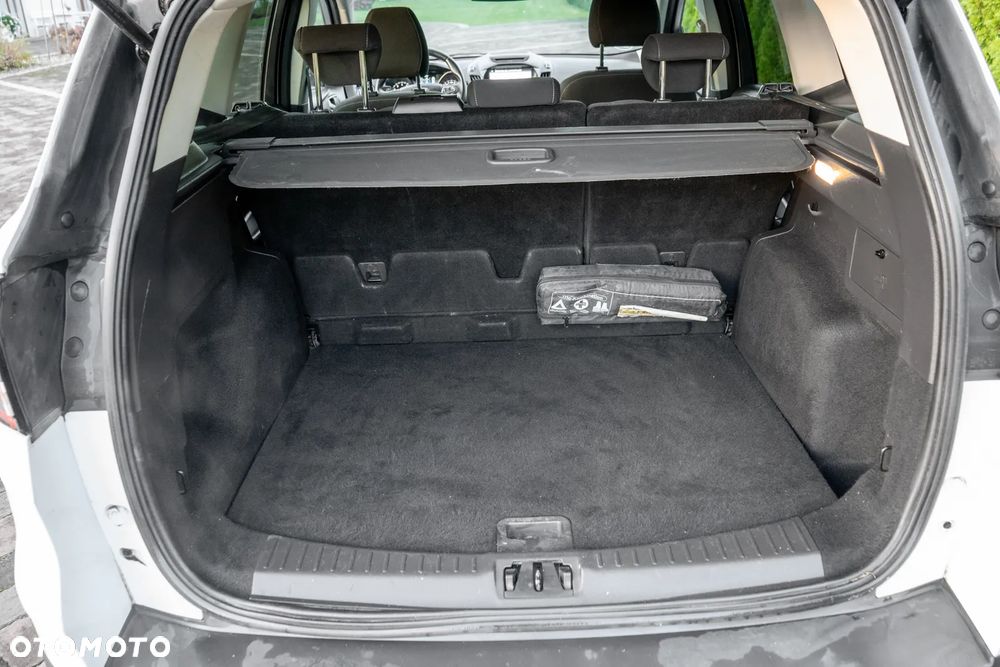 Ford Kuga - 29
