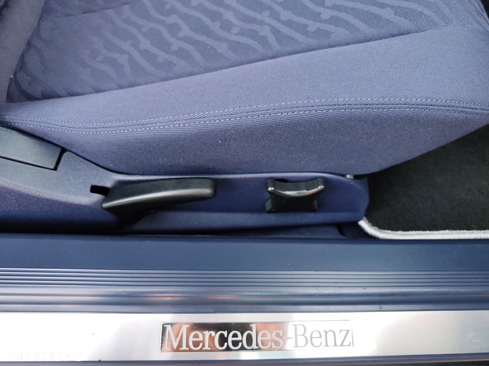 Mercedes-Benz CLK - 33
