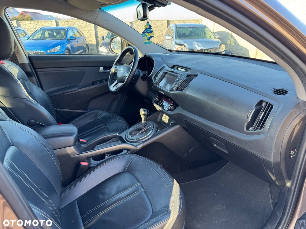 Kia Sportage 2.0 CRDI L AWD - 13