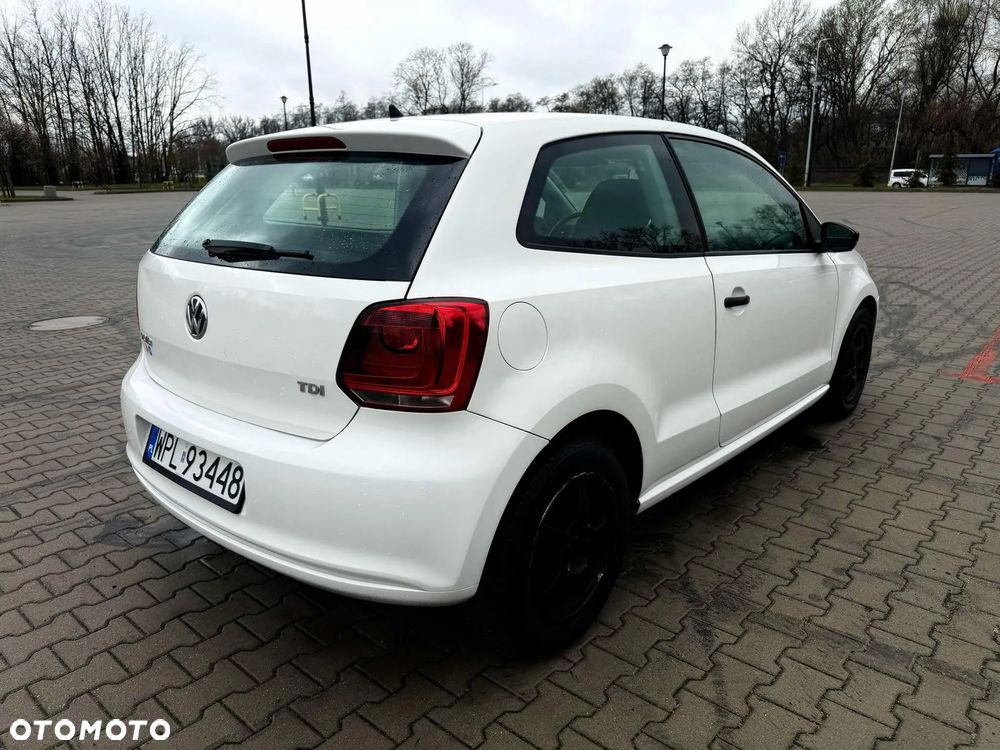 Volkswagen POLO - 4