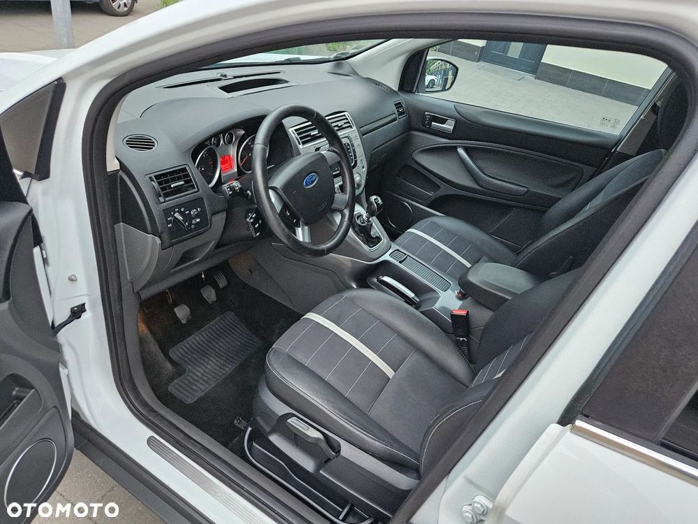 Ford Kuga 2.0 TDCi Titanium - 8