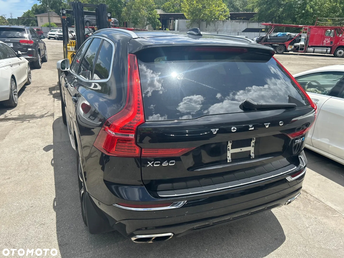 Volvo XC 60 T6 AWD R-Design - 30