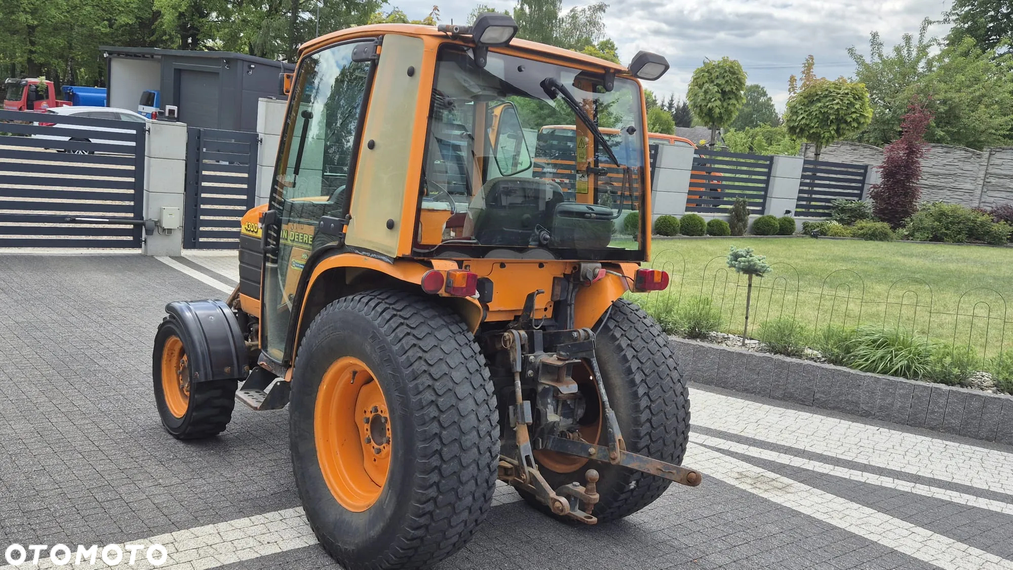 John Deere 4300 - 4