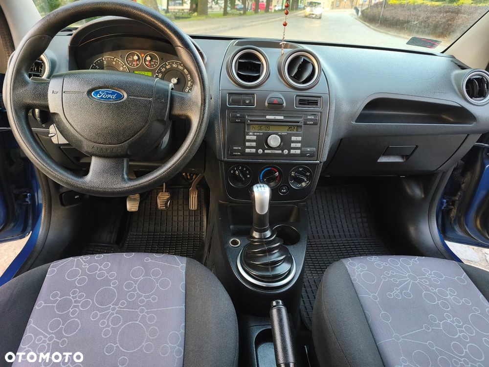 Ford Fiesta - 17