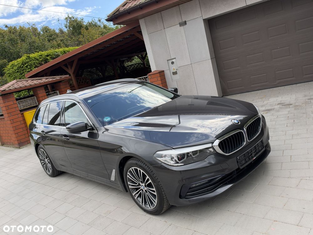 BMW Seria 5 2018 photo 2
