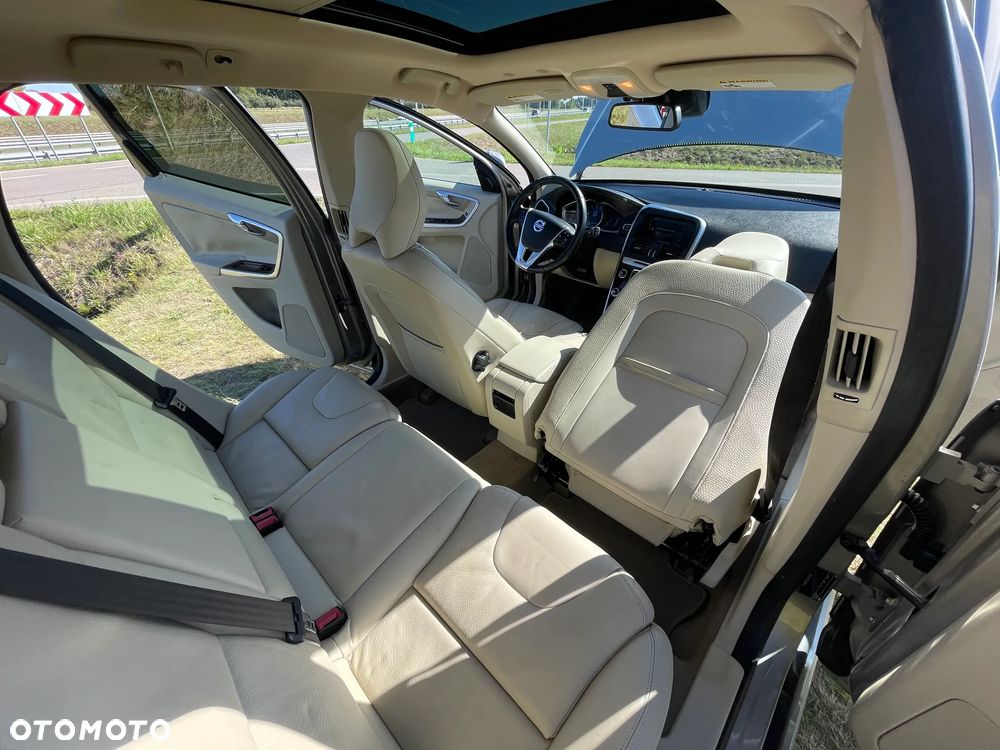 Volvo XC 60 - 10