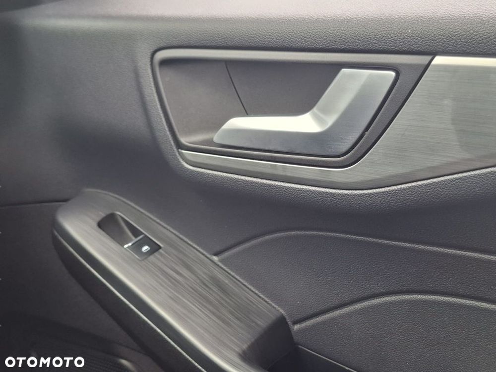 Ford Kuga 2.5 FHEV FWD Titanium eCVT - 16