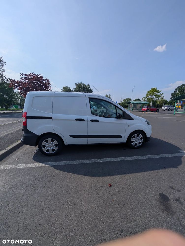 Ford Transit Courier - 6