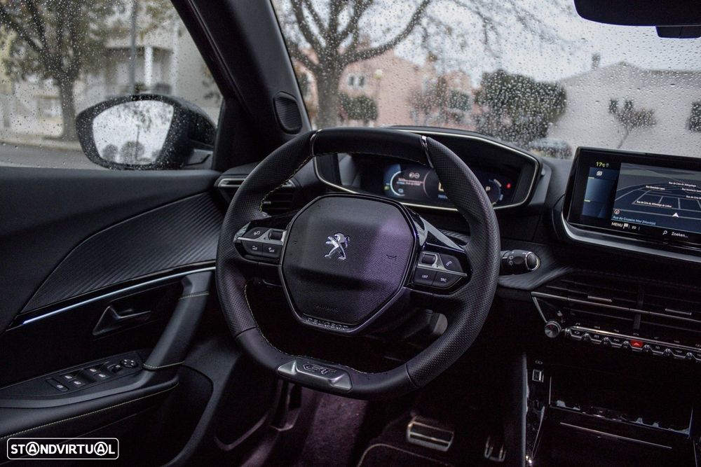 Peugeot e-2008 50 kWh GT - 14