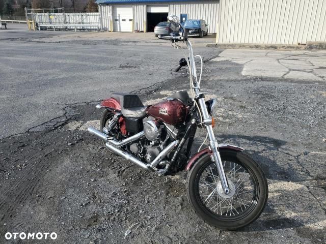 Harley-Davidson Dyna Street Bob - 21