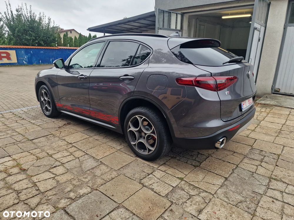 Alfa Romeo Stelvio 2.0 Turbo TI Q4 - 4