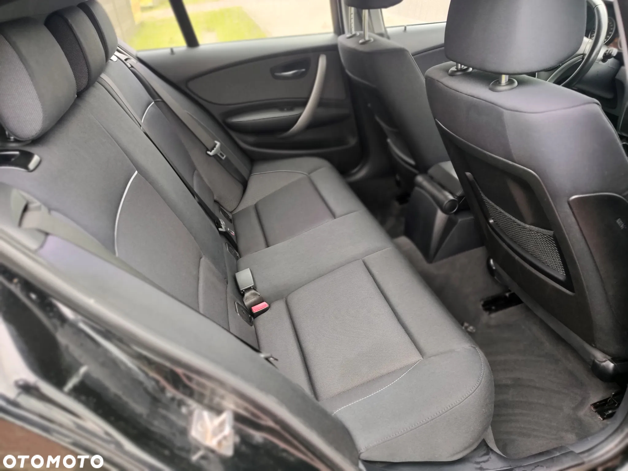 BMW Seria 1 116i - 22