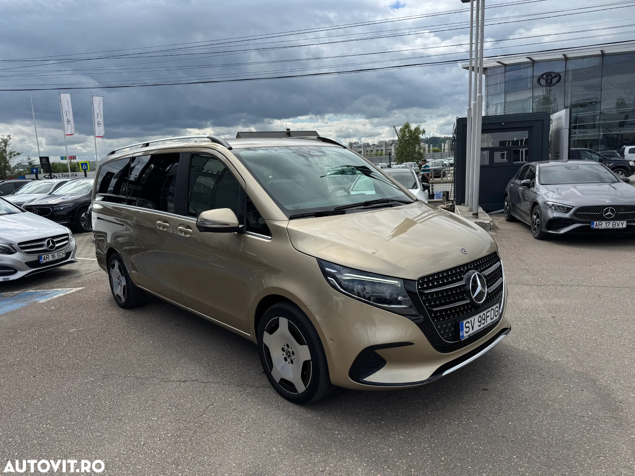Mercedes-Benz V 300 d Combi Lung 237 CP AWD 9AT Exclusive - 4