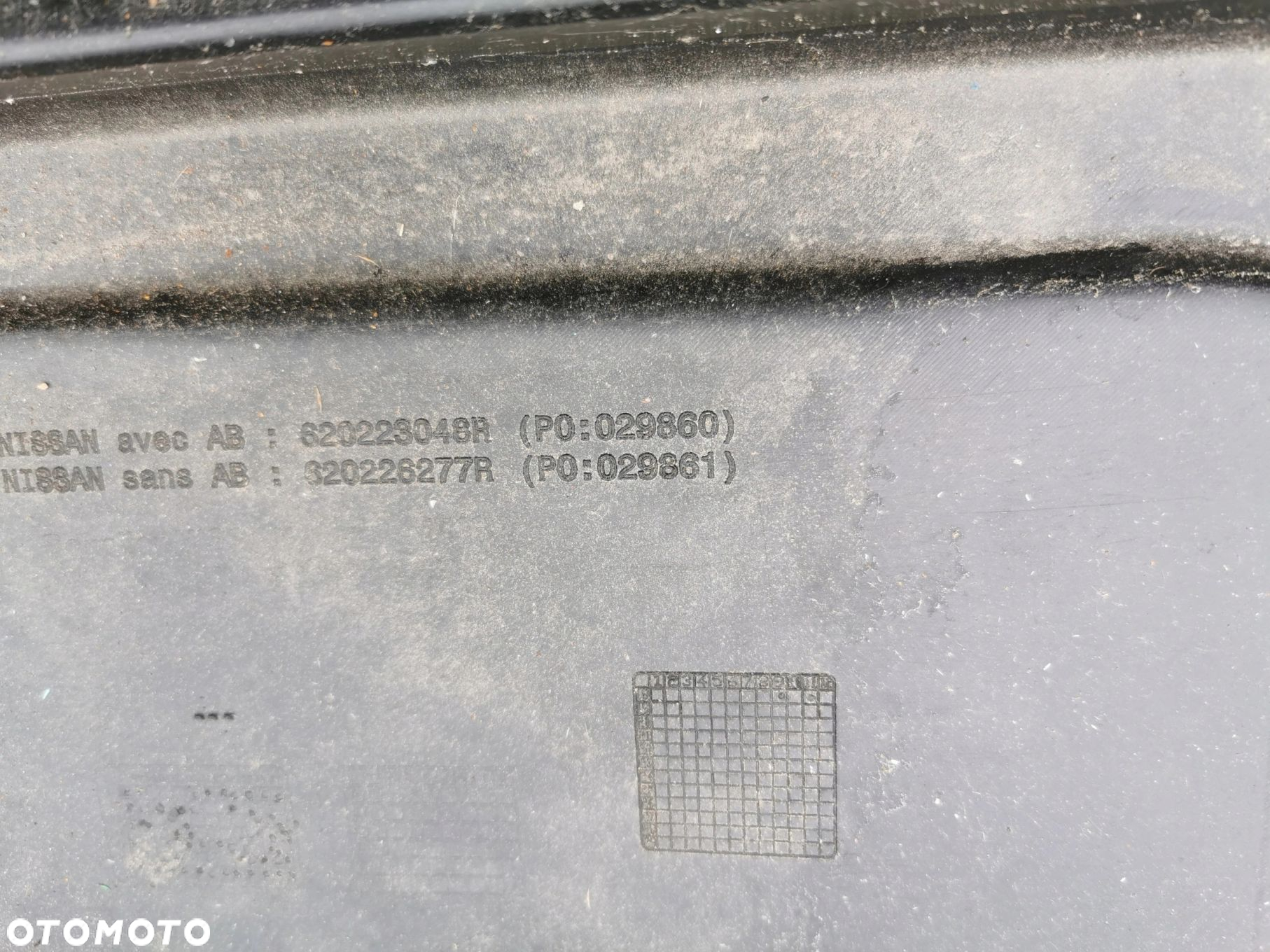 NISSAN NV400 620226277R ZDERZAK PRZEDNI NOWY - 4