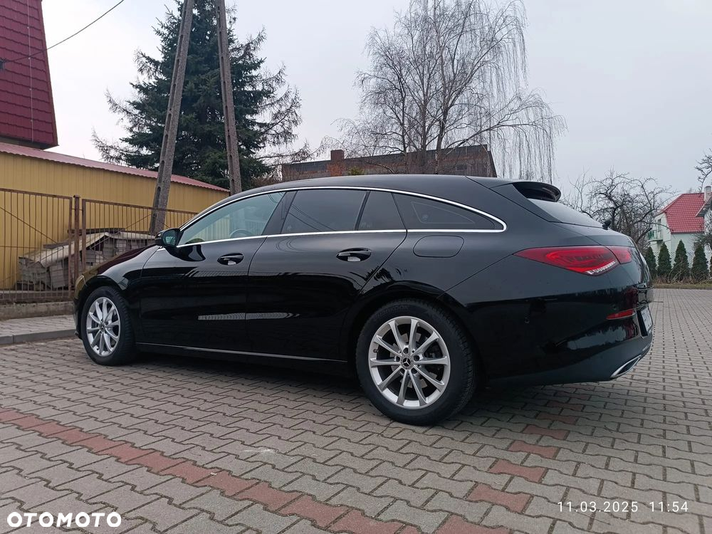 Mercedes-Benz CLA 200 d Shooting Brake 8G-DCT - 4