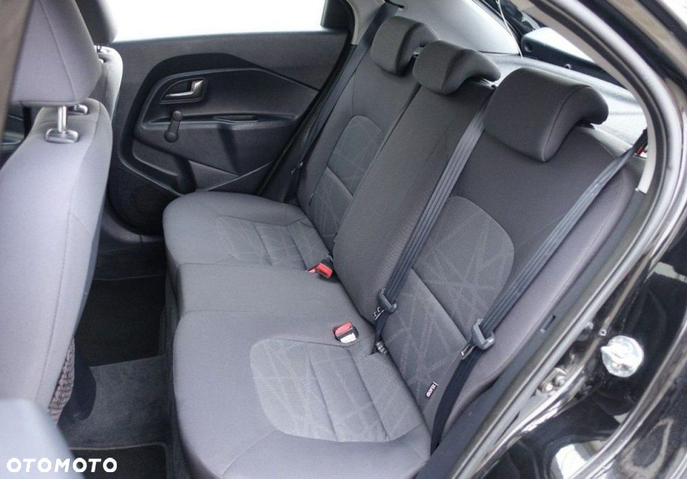 Kia Rio - 13