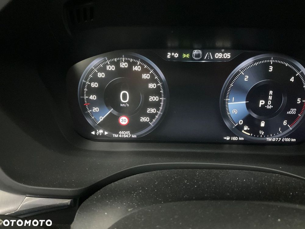 Volvo XC 60 B4 D AWD Momentum Pro - 7