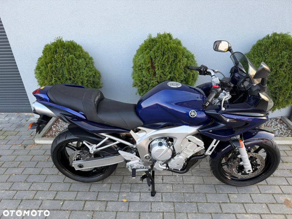 Yamaha FZ - 30