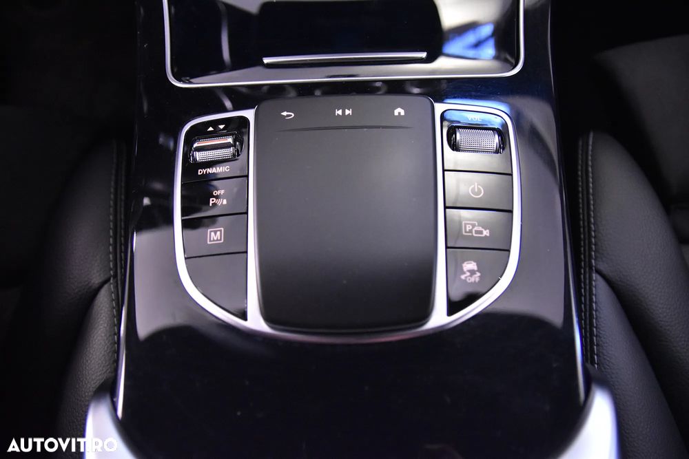 Mercedes-Benz GLC 300 e 4MATIC - 16