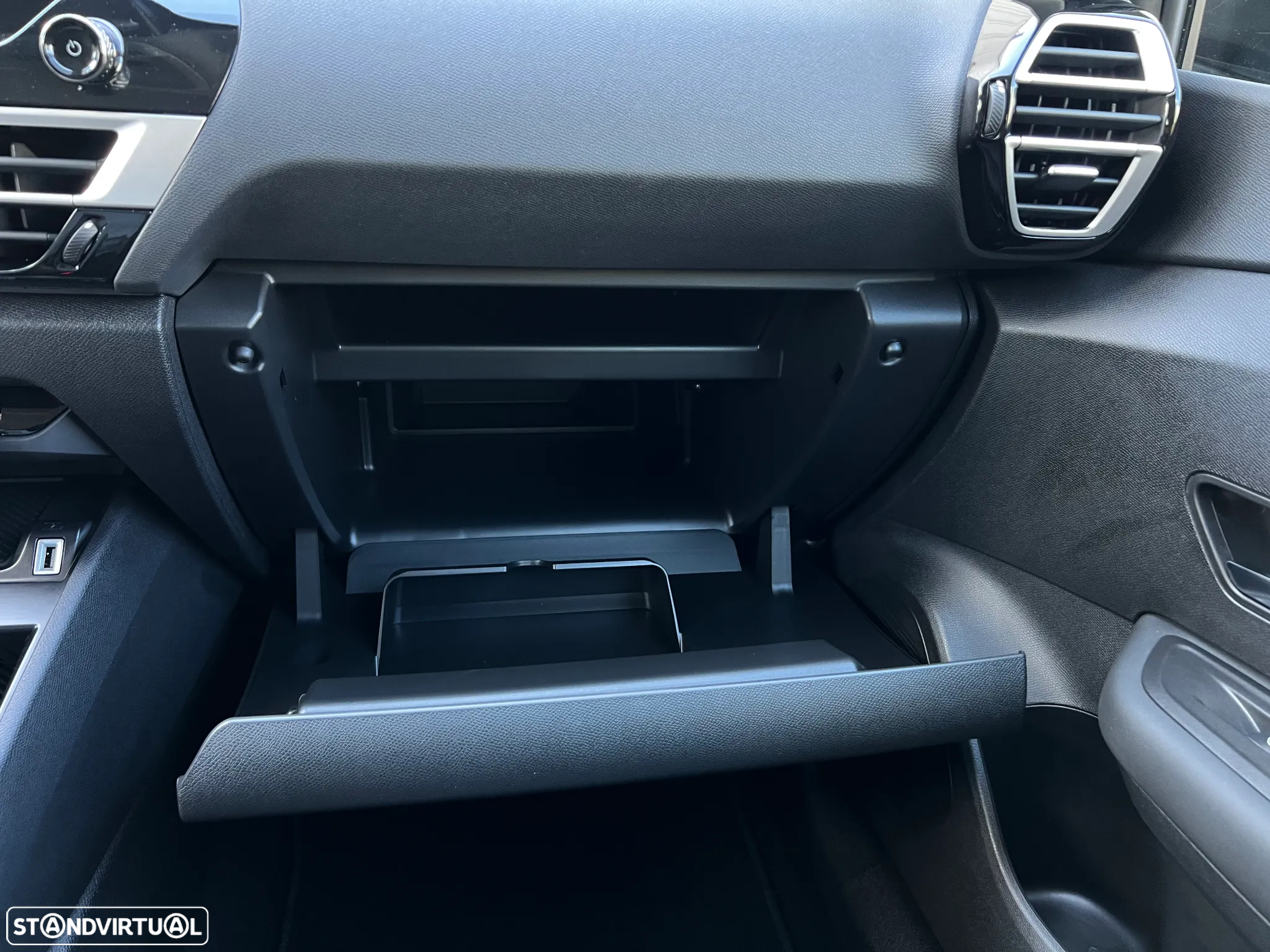 Citroën C4 X 1.2 PureTech Plus EAT8 - 25