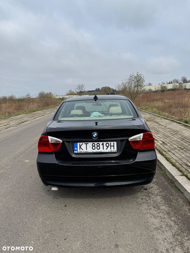 BMW Seria 3 318d - 6