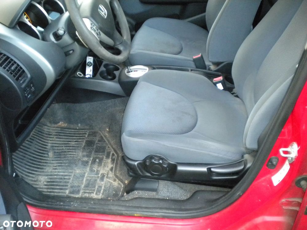 Honda Jazz 1.4 CVT ES - 11