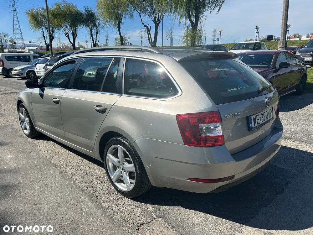 Skoda Octavia 2.0 TDI Style DSG - 5
